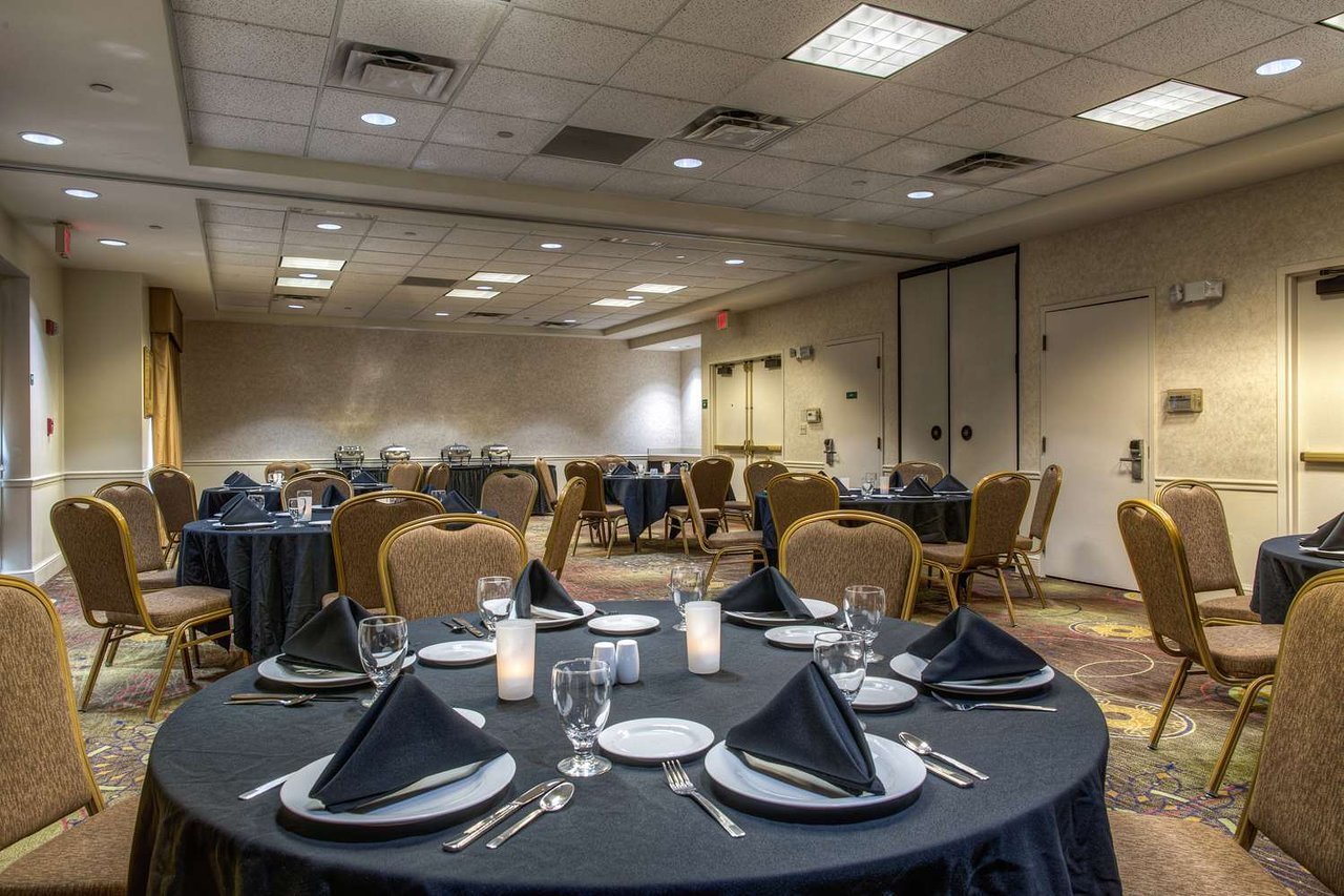 Hilton Garden Inn Detroit Metro Airport, Romulus, MI Jobs Hospitality