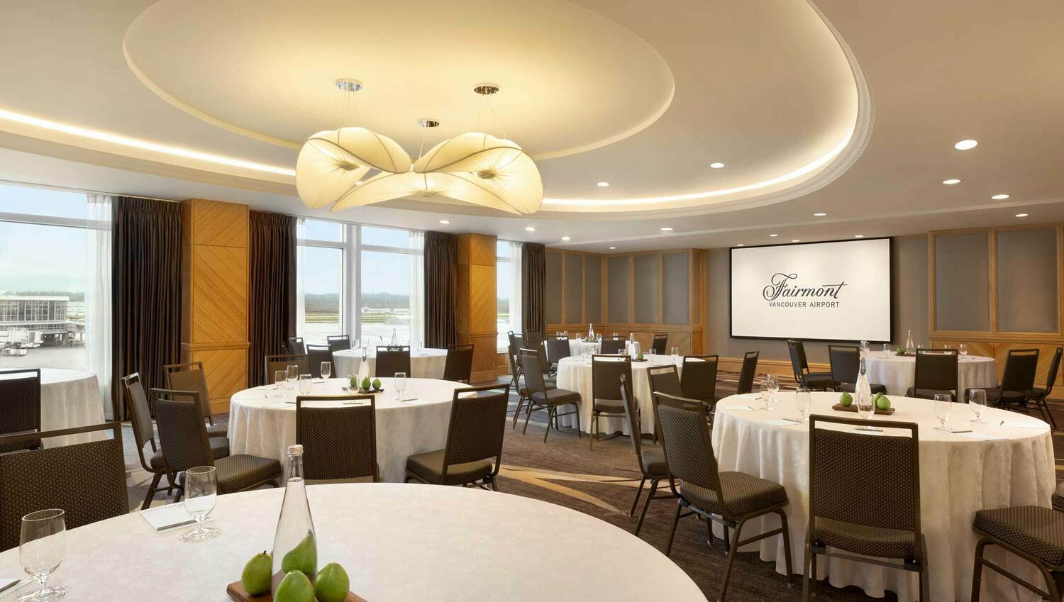 Jobs at The Fairmont Vancouver Airport, Vancouver, BC, Canada
