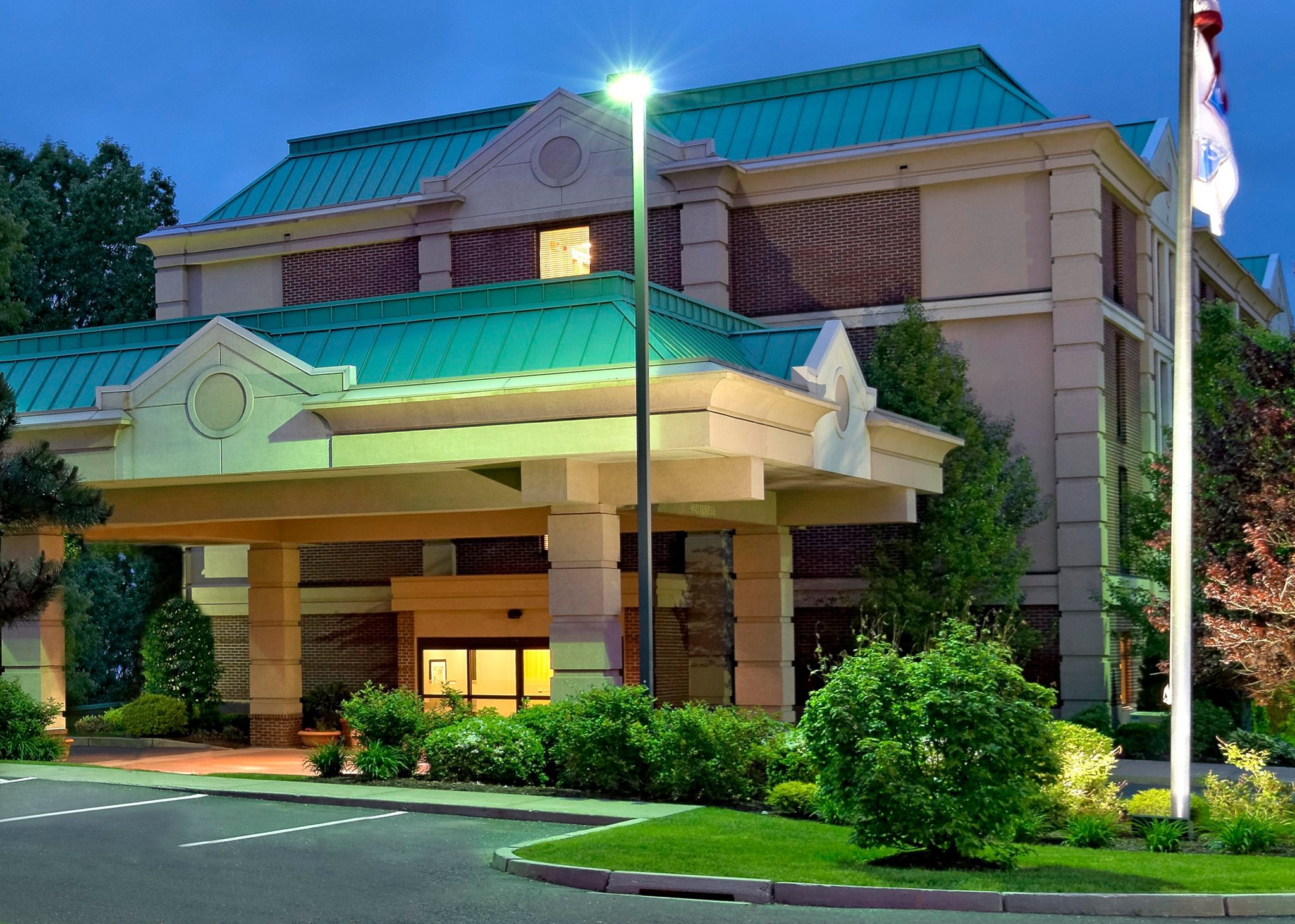 Hampton Inn Hartford/Airport, Windsor, CT Jobs Hospitality Online