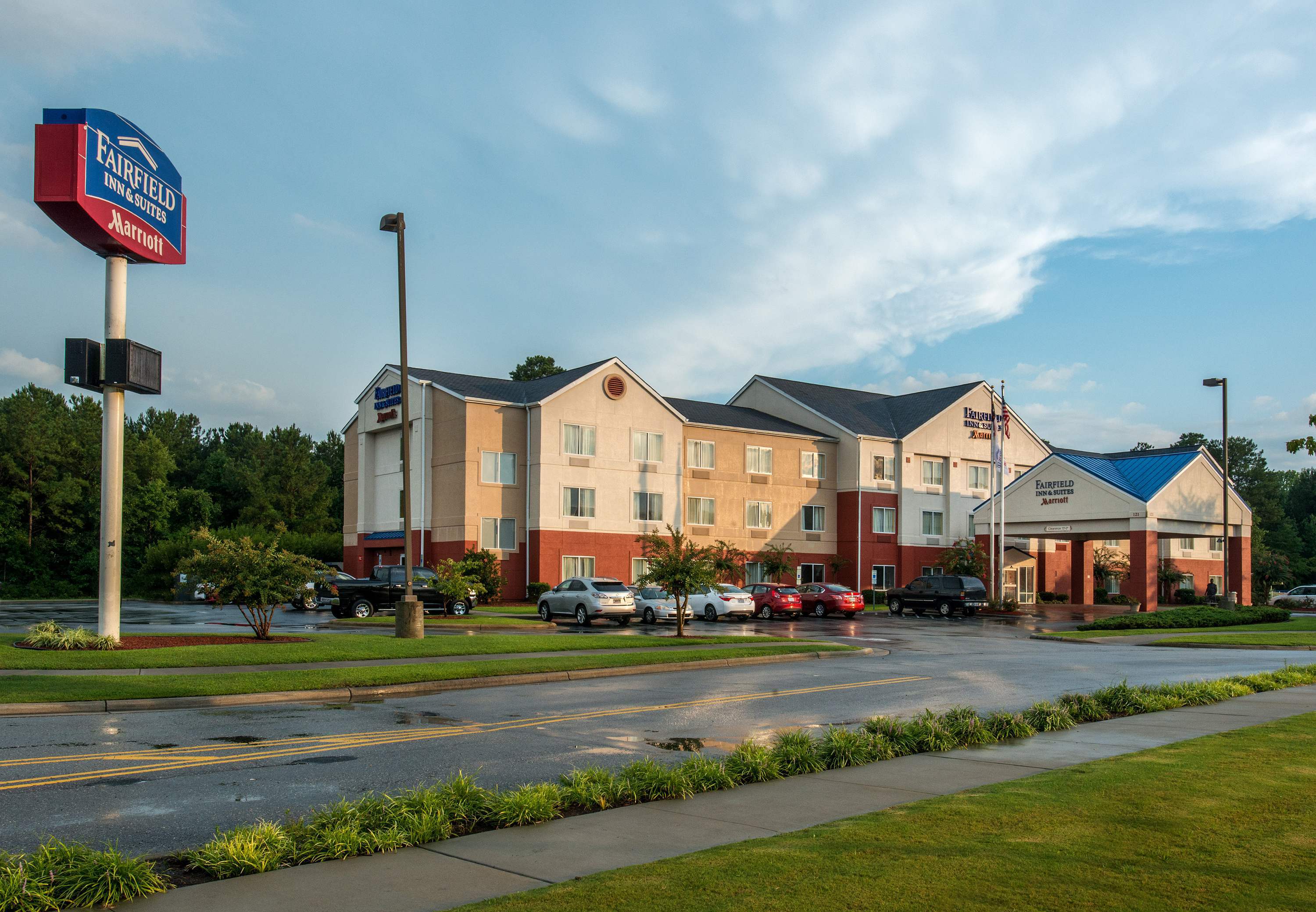 Fairfield Inn & Suites by Marriott Jacksonville, Jacksonville, NC Jobs