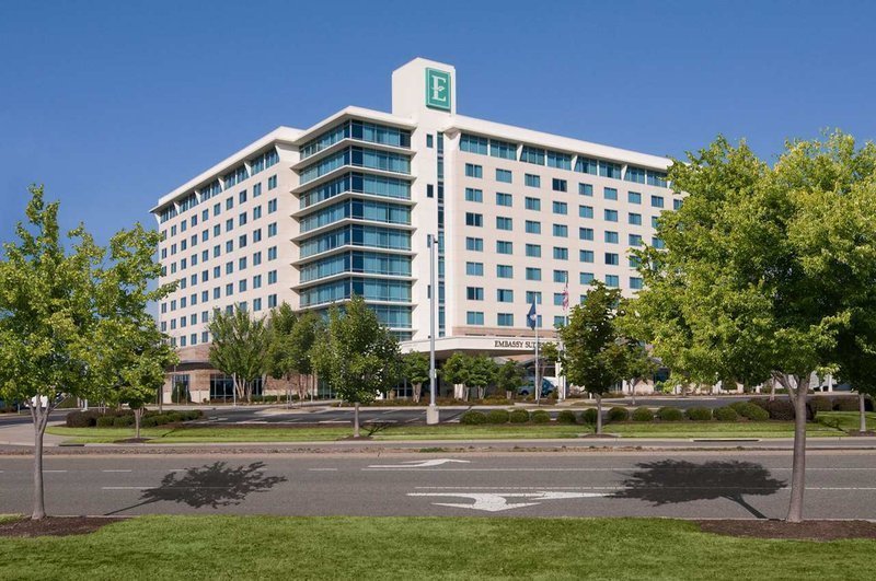 Emby Suites Hampton Hotel Convention Center Spa Va 646796 M