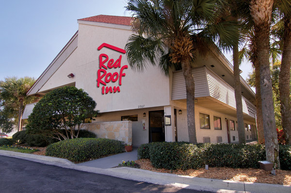 Roof Inn Tampa - Tampa, FL Jobs | Hospitality