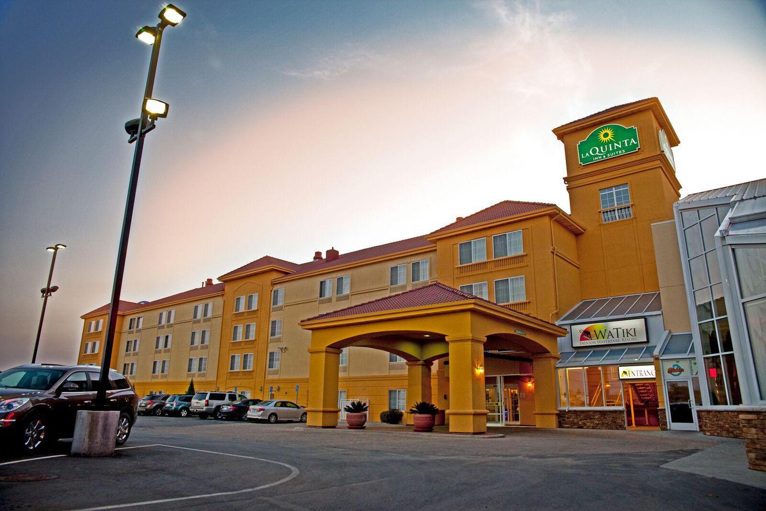 hotels at rapid city airport