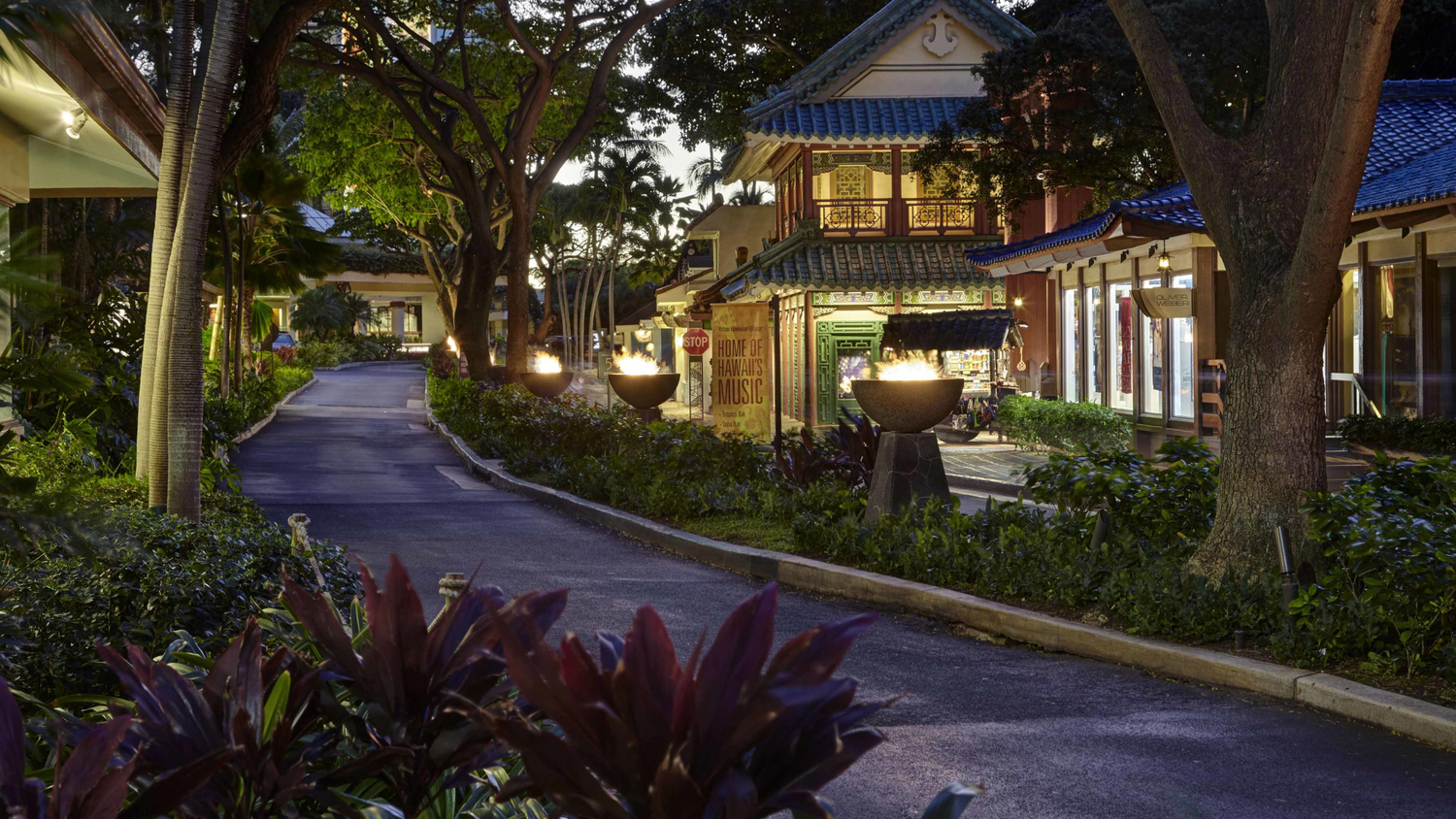 Jobs at Hilton Hawaiian Village Waikiki Beach Resort, Honolulu, HI