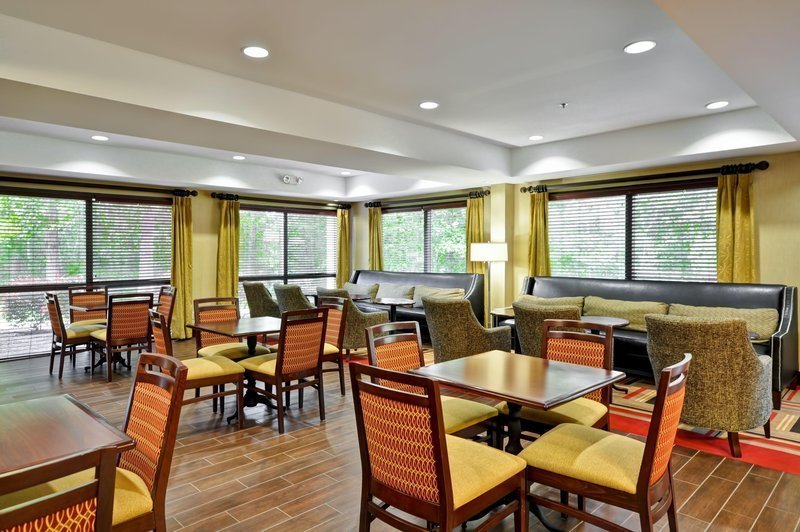 Hampton Inn Pickwick DamAt Shiloh Falls, Counce, TN Jobs Hospitality