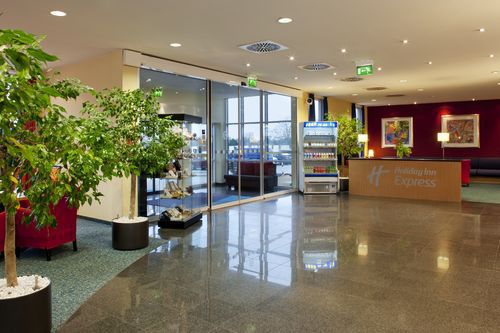 Holiday Inn Express Frankfurt Airport, Moerfelden-Walldorf, Germany Jobs | Hospitality Online