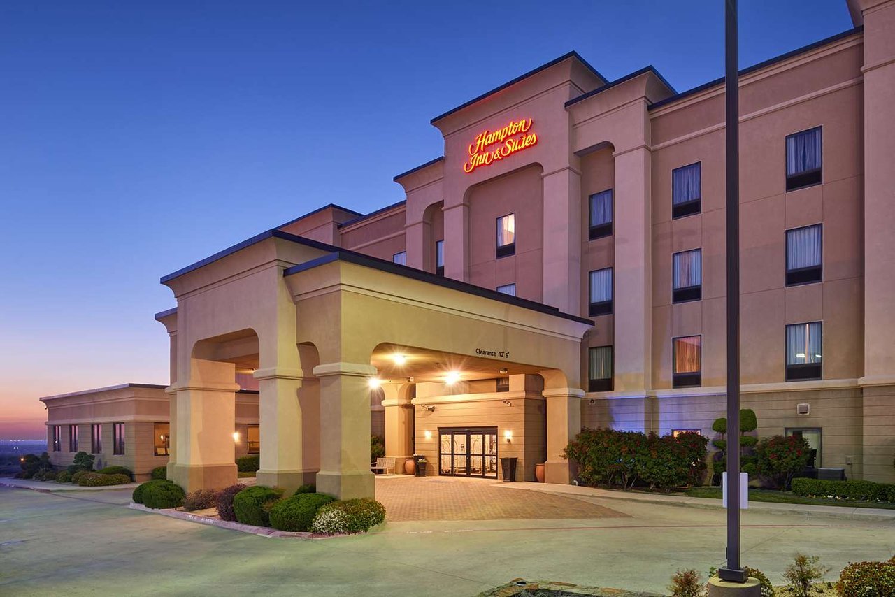 Photo of Hampton Inn & Suites Decatur, Decatur, TX