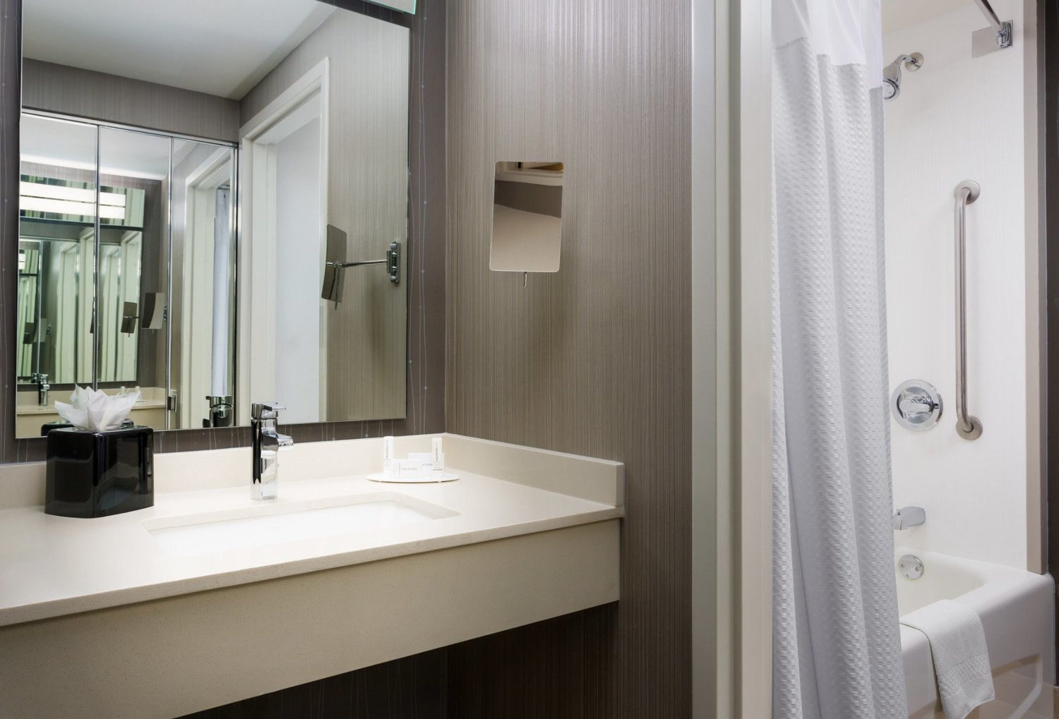 Residence Inn By Marriott Chicago Downtown Magnificent Mile Address Residence Inn By Marriott Chicago Downtown Magnificent Mile Address