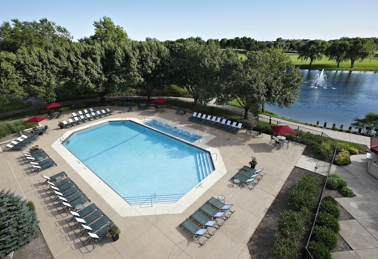 Hilton Chicago/Oak Brook Hills Resort & Conference Center, Oak Brook, IL Jobs | Hospitality Online