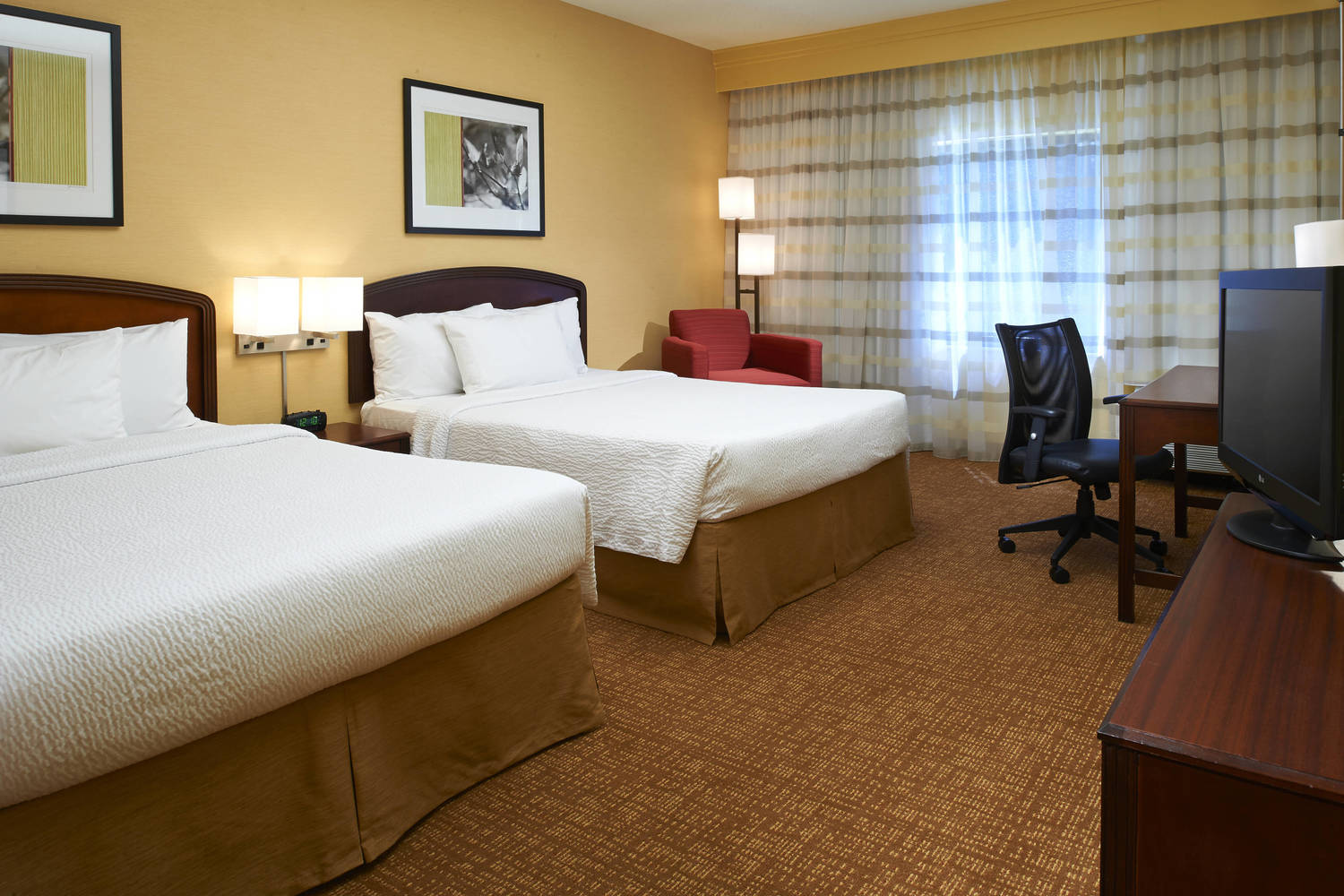Courtyard by Marriott Chicago Elgin/West Dundee, West Dundee, IL Jobs