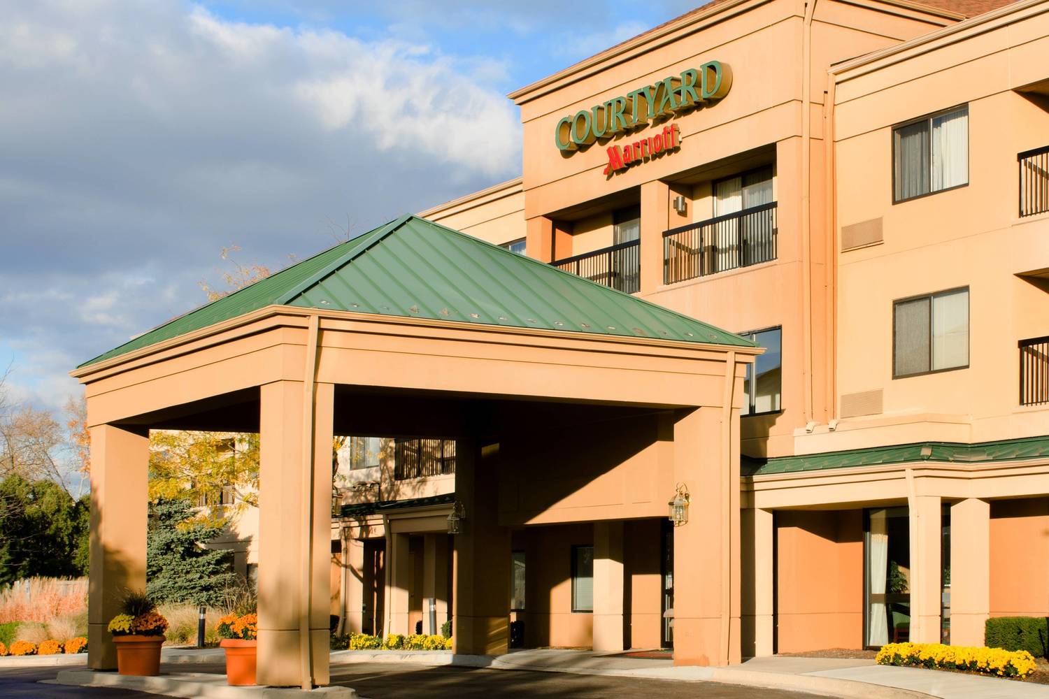 Courtyard by Marriott Chicago Elgin/West Dundee, West Dundee, IL Jobs