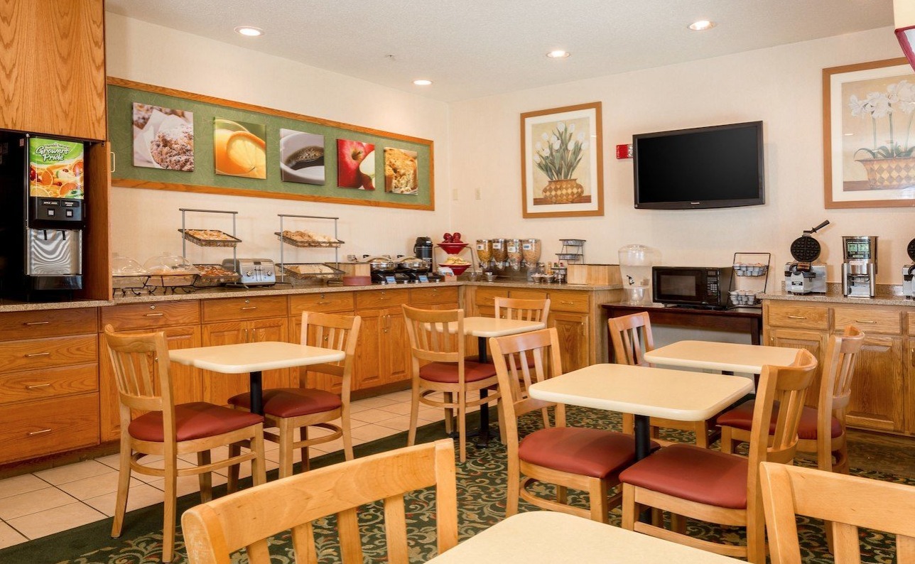 Wingate by Wyndham Kansas City North near Worlds of Fun, Kansas City