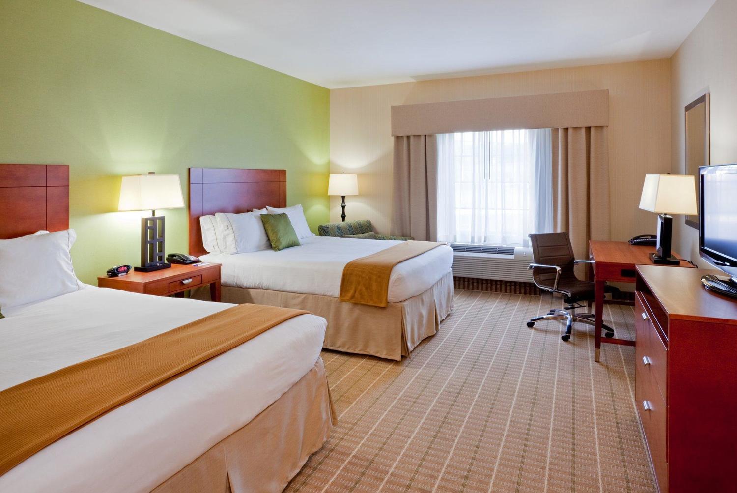 Holiday Inn Express Hotel Suites Westfield  Westfield  Jobs