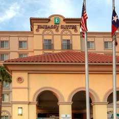 laredo embassy suites hospitality castle