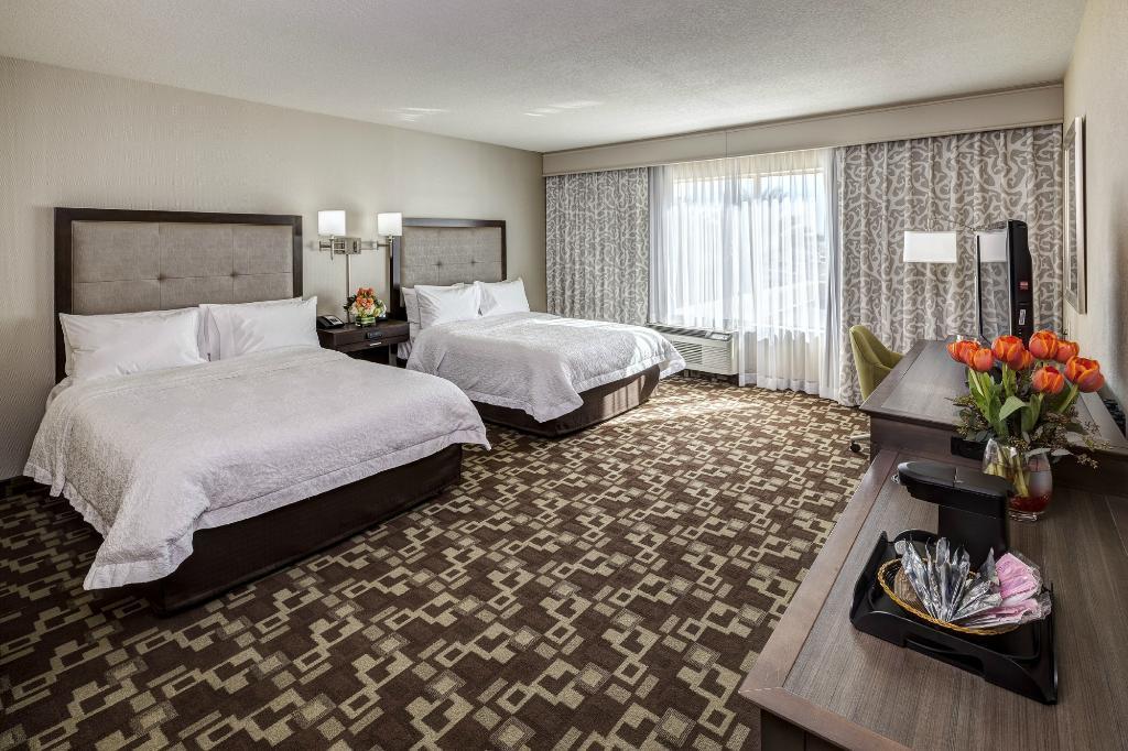 Hampton Inn & Suites Palm Desert, Palm Desert, CA Jobs | Hospitality Online