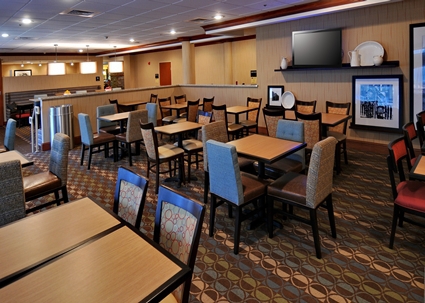 jobs hampton denver west federal inn center sign log seekers job