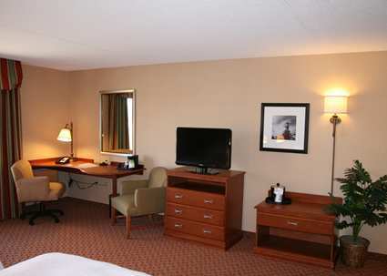 hartford east hampton suites inn