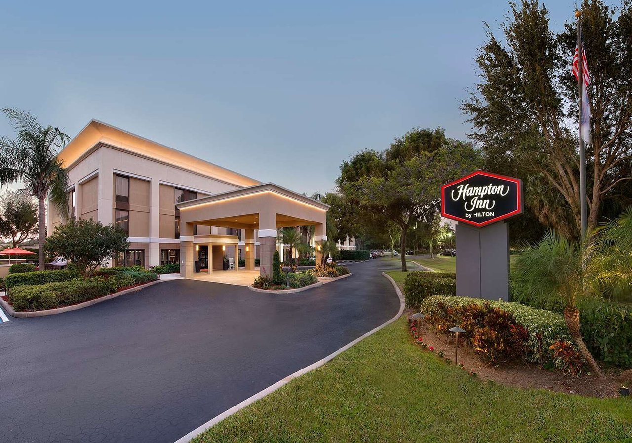 Hampton Inn Hotels In Naples Florida