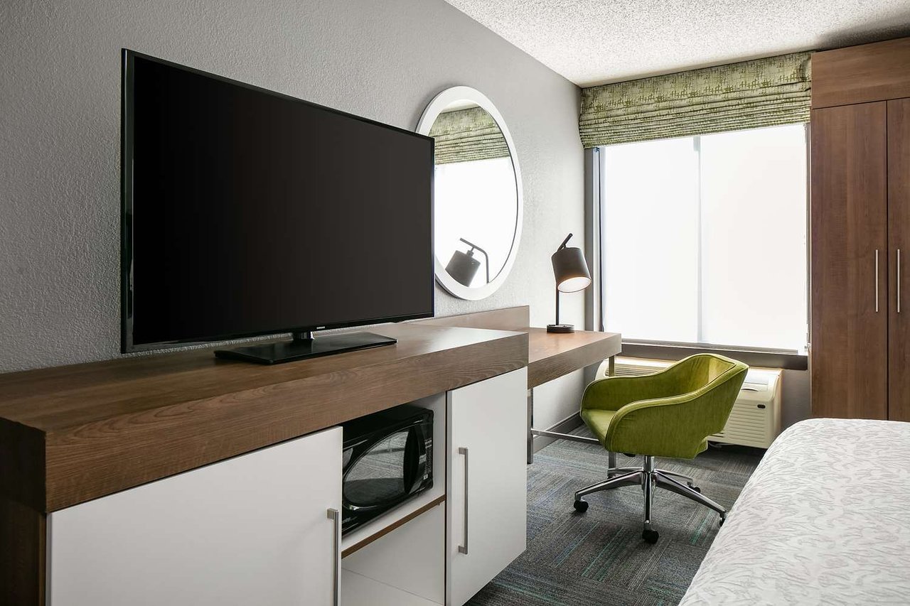 Hampton Inn Iowa City/Coralville, Coralville, IA Jobs Hospitality Online