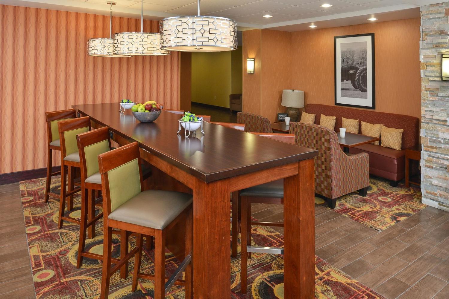 Hampton Inn Muscatine, Muscatine, IA Jobs Hospitality Online