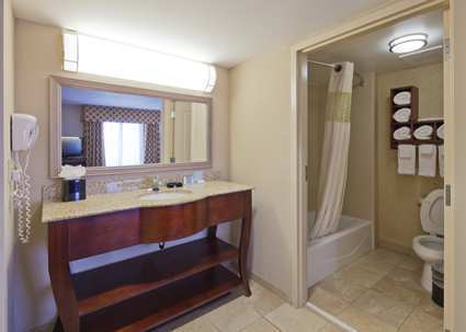 Jobs At Hampton Inn Moss Point Ms Hospitality Online 279843 M