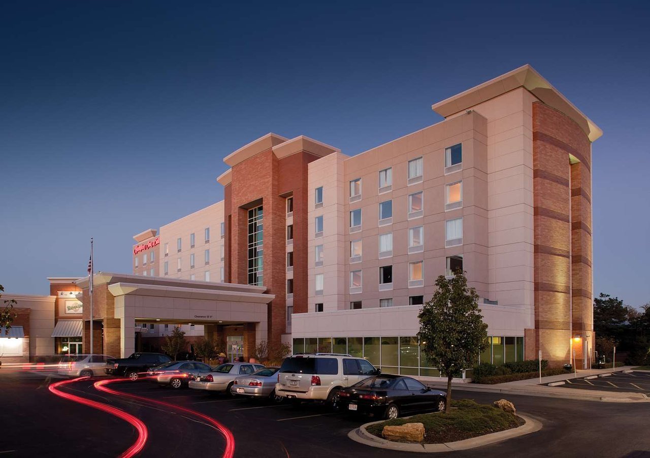 Hampton Inn & Suites St. Louis at Forest Park, Saint Louis, MO Jobs