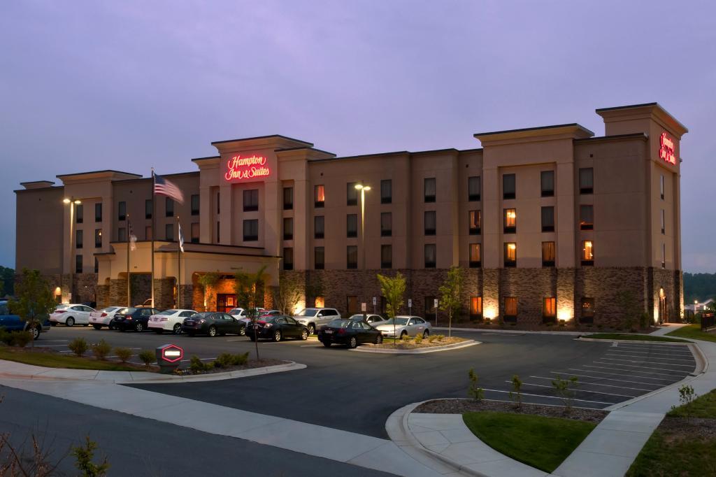 hampton inn and suites winston salem university area