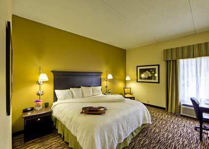 Hampton Inn Suites Cleveland Airport Middleburg Heights