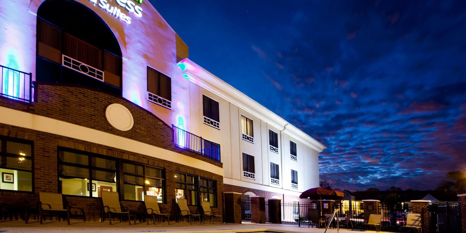 Holiday Inn Express & Suites Quincy I10, Quincy, FL Jobs Hospitality