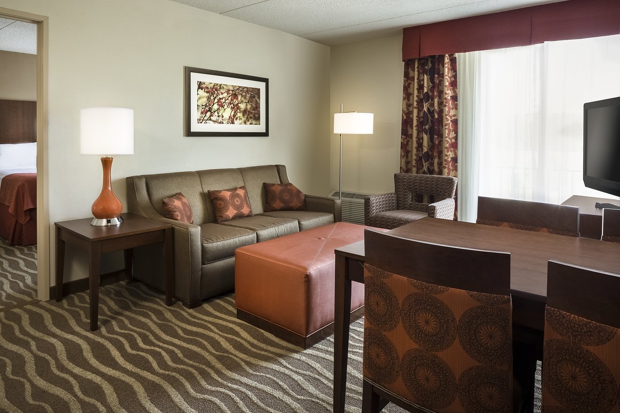 Holiday Inn Hotel & Suites Des MoinesNorthwest, Urbandale, IA Jobs