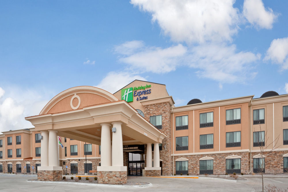 Holiday Inn Express Suites Hays Ks Jobs Hospitality Online 561591 L
