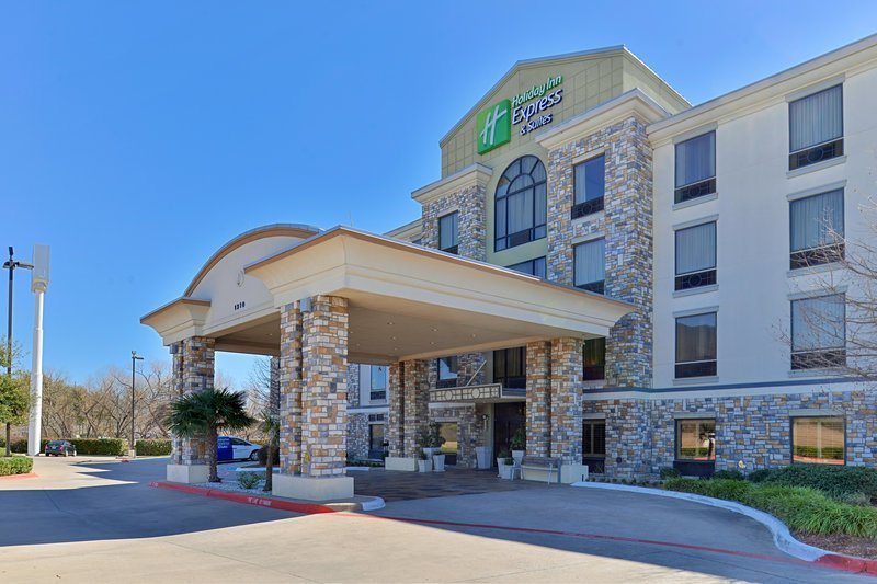 Holiday Inn Express & Suites Desoto, Desoto, TX Jobs | Hospitality Online