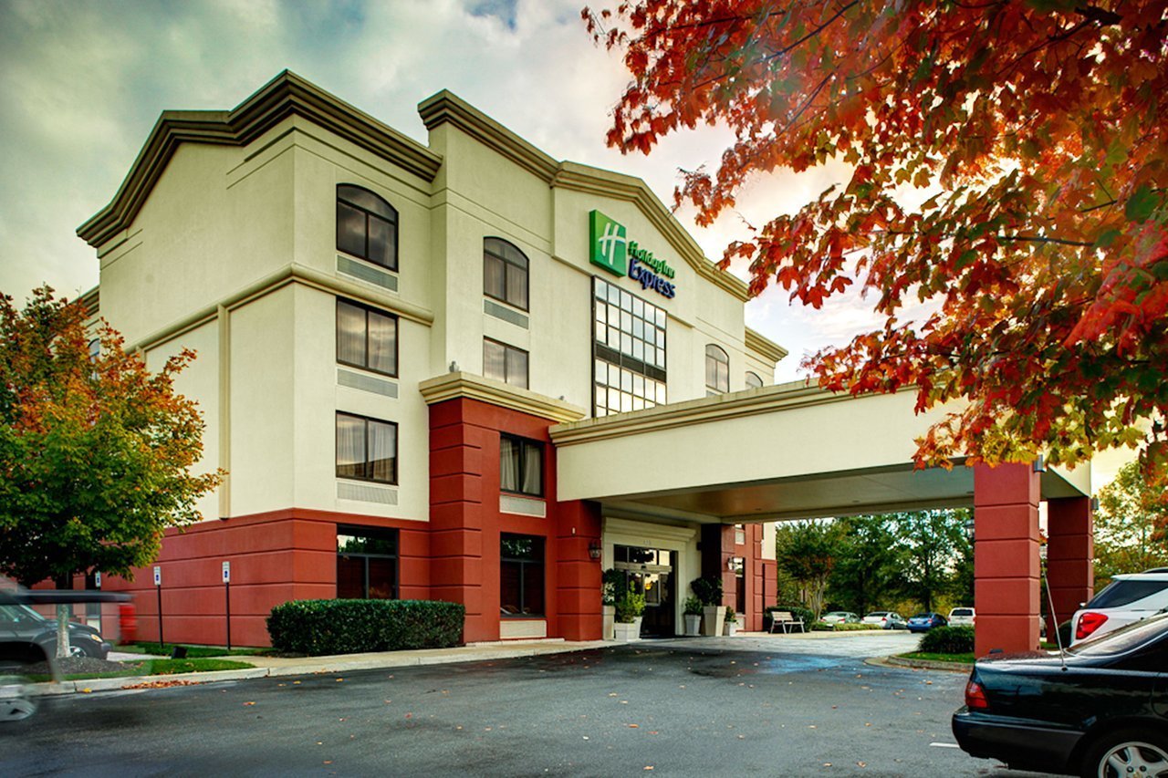 Holiday Inn Express Richmond Airport, Sandston, VA Jobs Hospitality