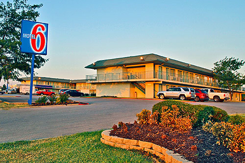 Motel 6 Tulsa West, Tulsa, OK Jobs | Hospitality Online
