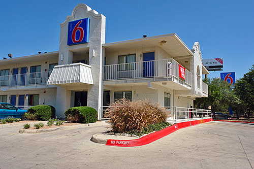 Motel 6 San Antonio - Fiesta, San Antonio, TX Jobs | Hospitality Online