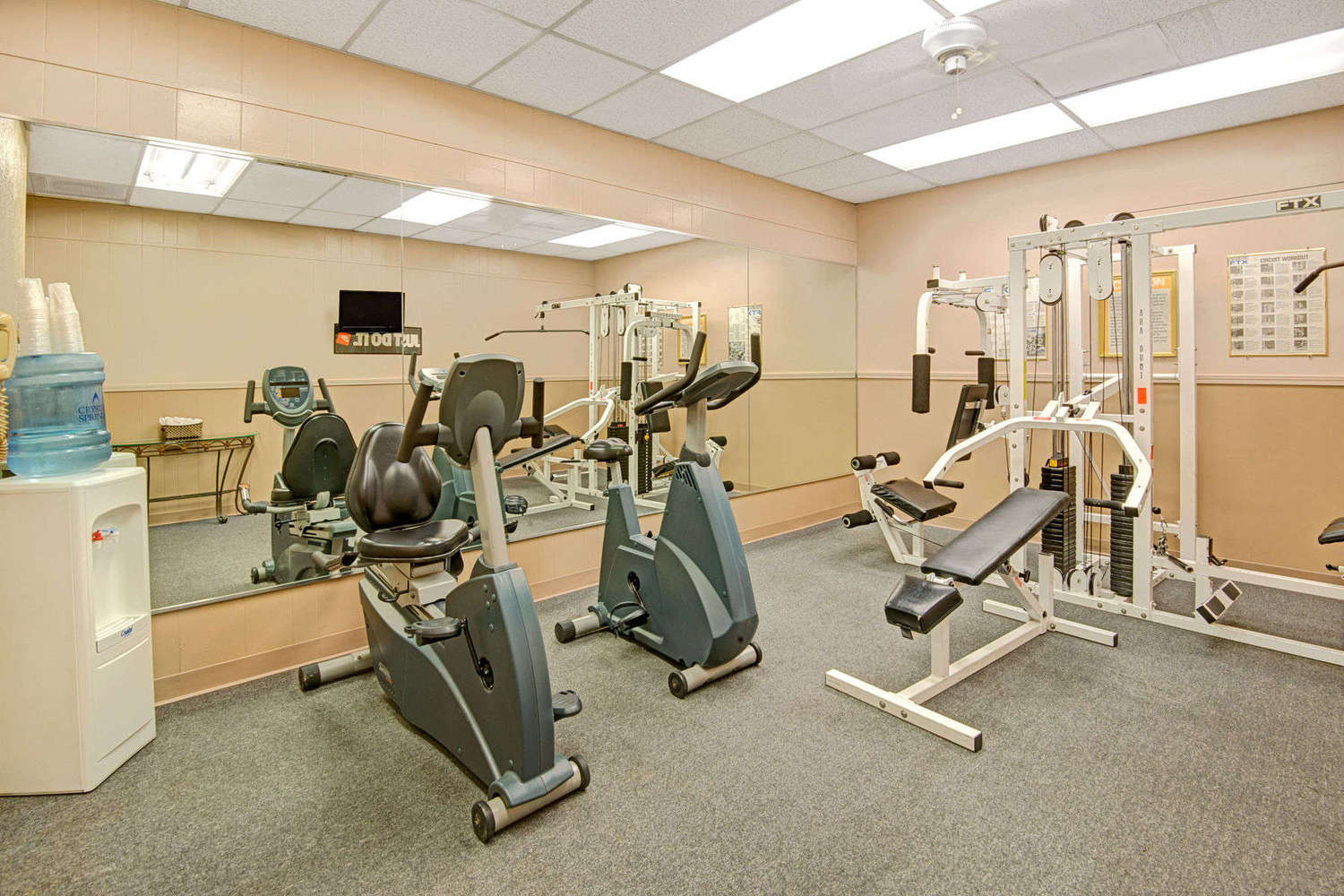 Howard Johnson Albuquerque Midtown, Albuquerque, NM Jobs | Hospitality