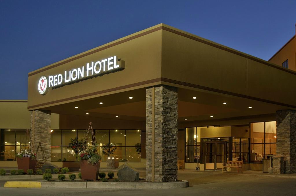 Red Lion Hotel Lewiston, Gateway to Hells Canyon.