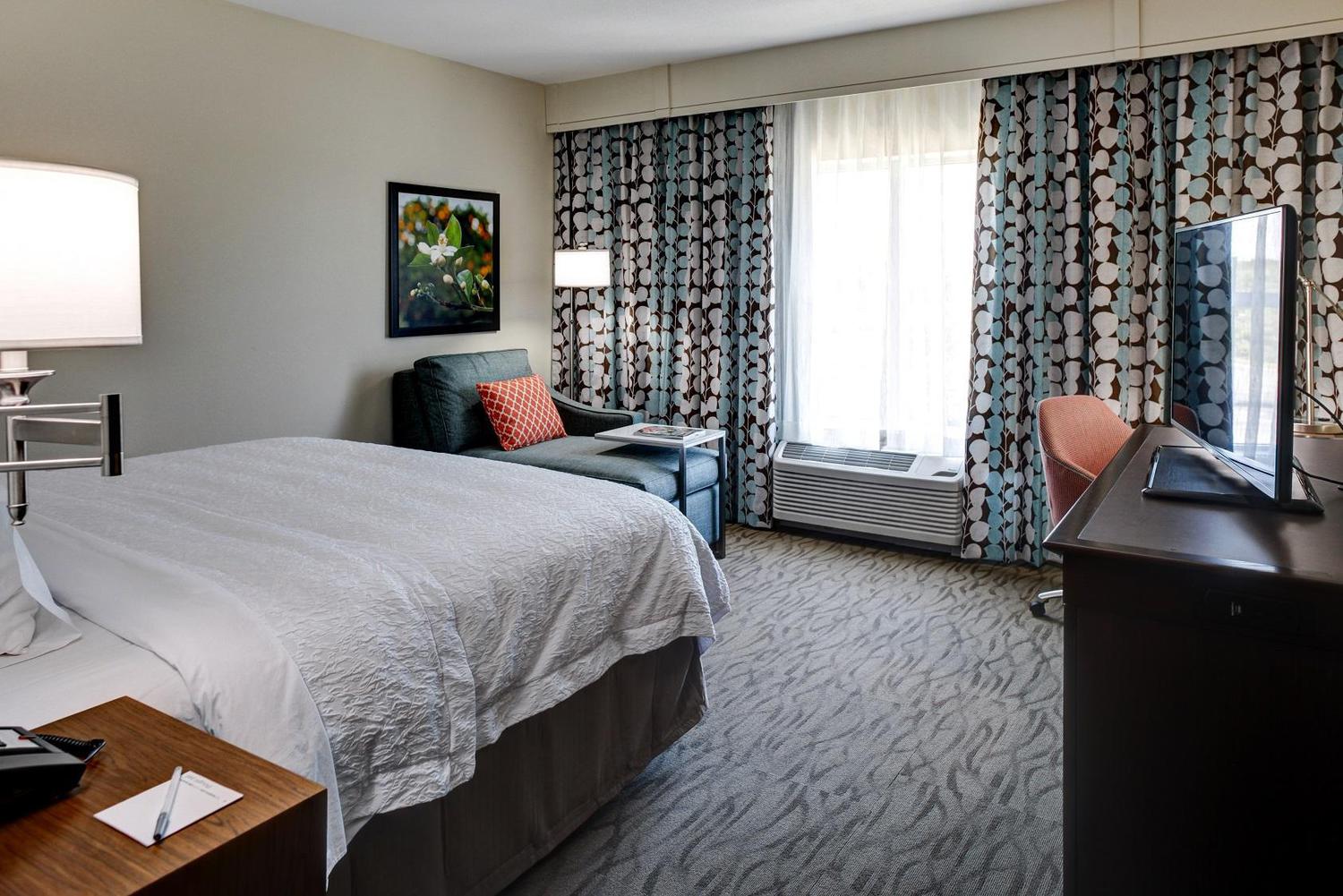 Hampton Inn & Suites Vero Beach Downtown, Vero Beach, FL Jobs