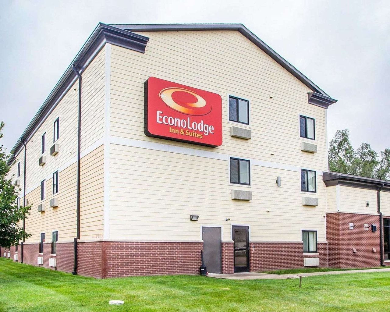 Econo Lodge Inn & Suites Fairgrounds, Des Moines, IA Jobs Hospitality