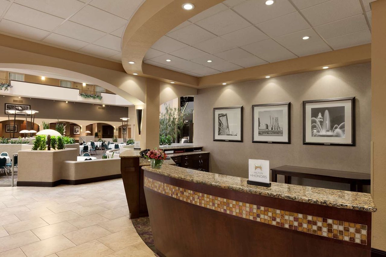 embassy suites by hilton kansas city airport