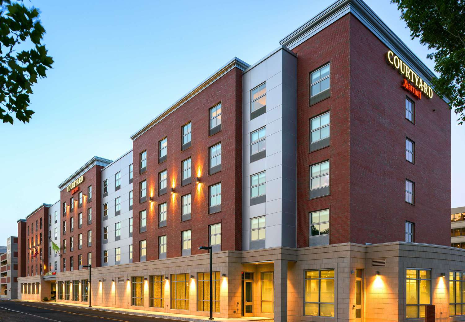 Front Desk Job Courtyard Edgewater Nyc Area Nj 601412 L