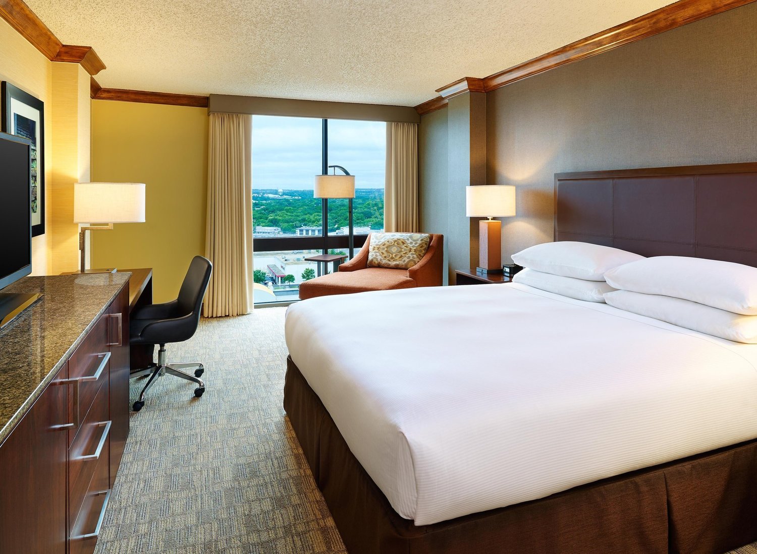 Hilton San Antonio Airport, San Antonio, TX Jobs | Hospitality Online