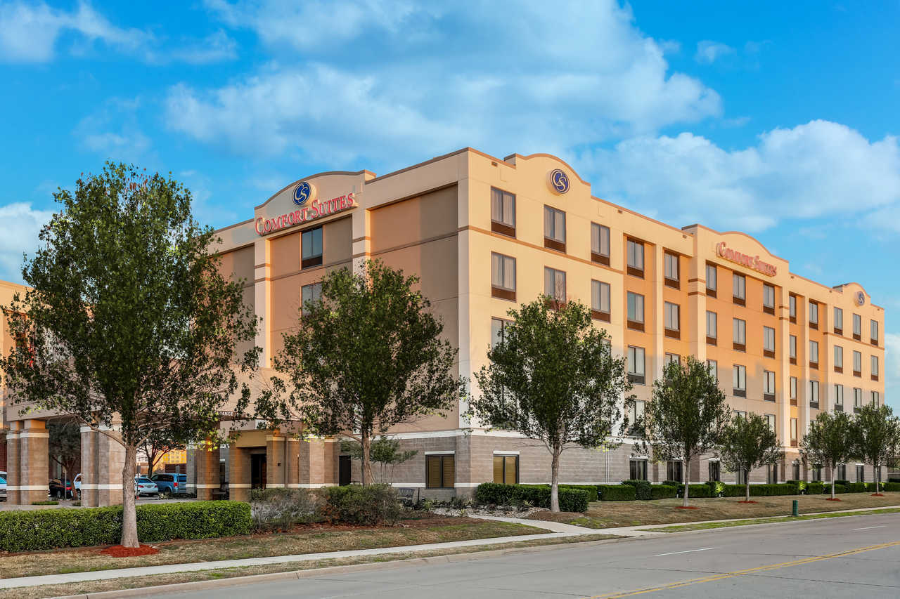 Comfort Suites DFW North/Grapevine, Grapevine, TX Jobs | Hospitality Online