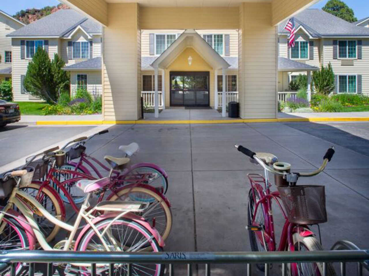 Comfort Inn Suites Carbondale Co Jobs Hospitality 622559 L