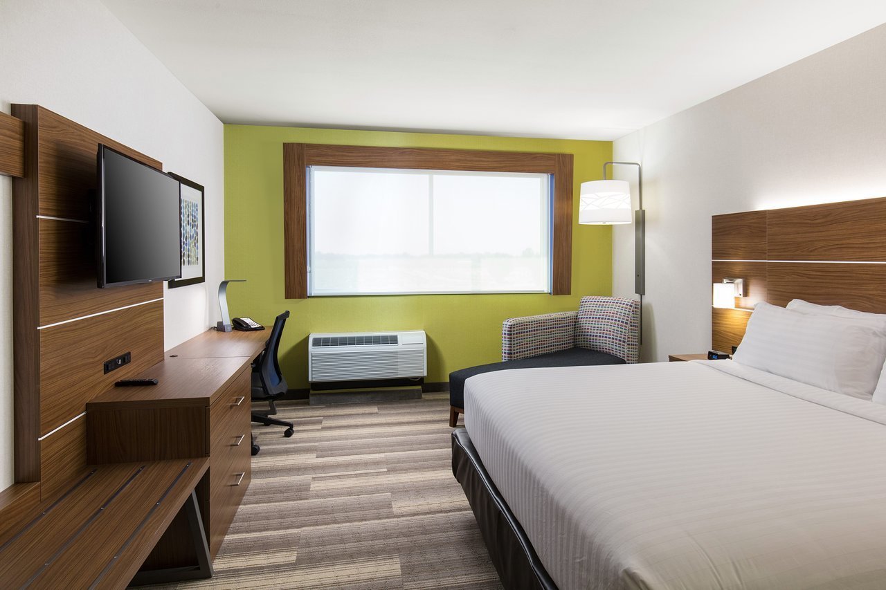 Holiday Inn Express Visalia, Visalia, CA Jobs Hospitality Online
