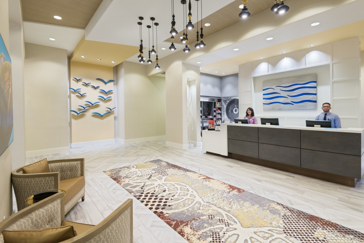 Hampton Inn & Suites Tampa Airport Avion Park Westshore www.hospitalityonline.com