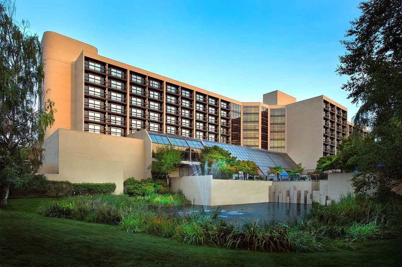 Hilton Bellevue, Bellevue, WA Jobs | Hospitality Online