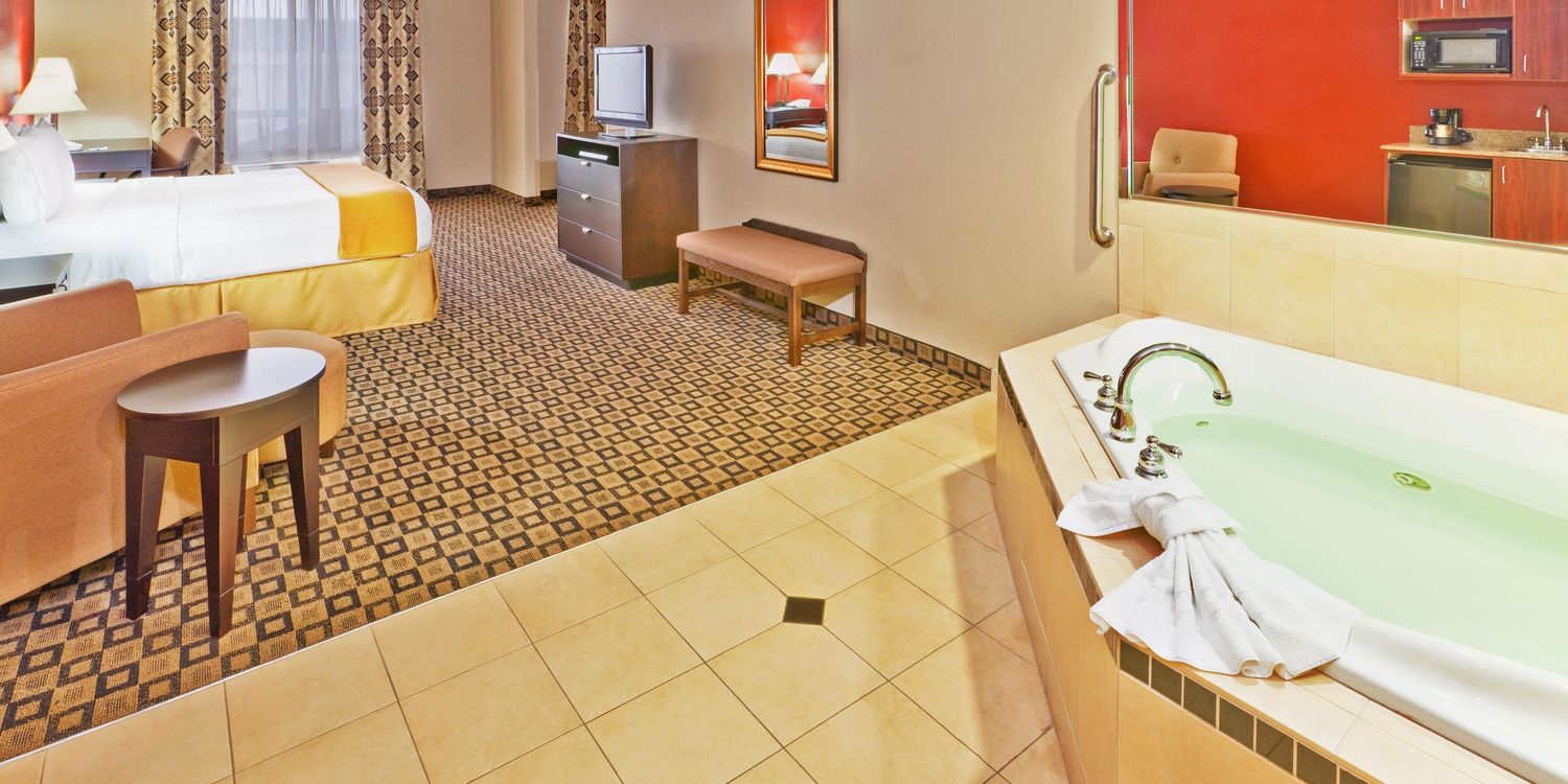Holiday Inn Express Suites Clinton Ms Clinton Ms Jobs