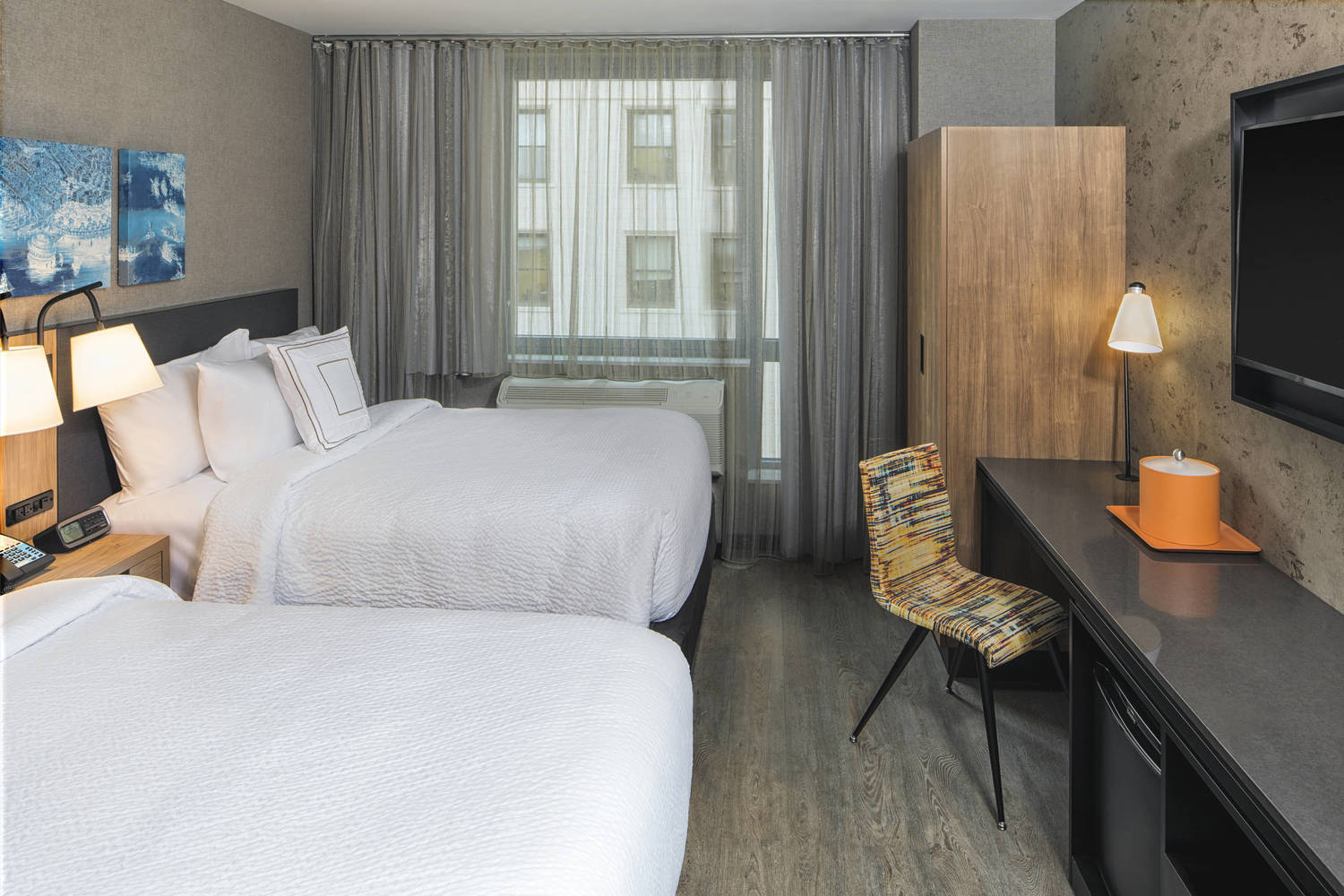 Fairfield Inn Suites Marriott New York Downtown Manhattan World