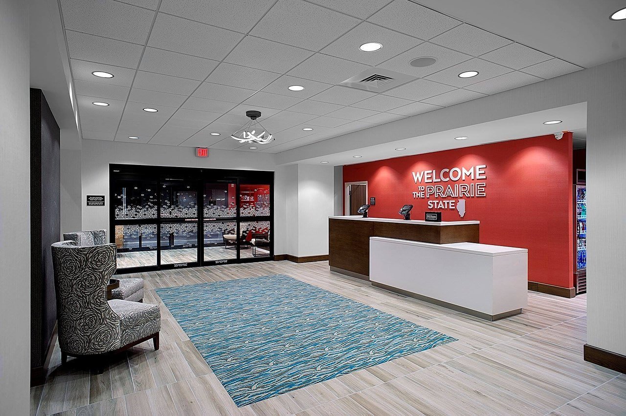 Hampton Inn & Suites Chicago/Waukegan, Waukegan, IL Jobs Hospitality